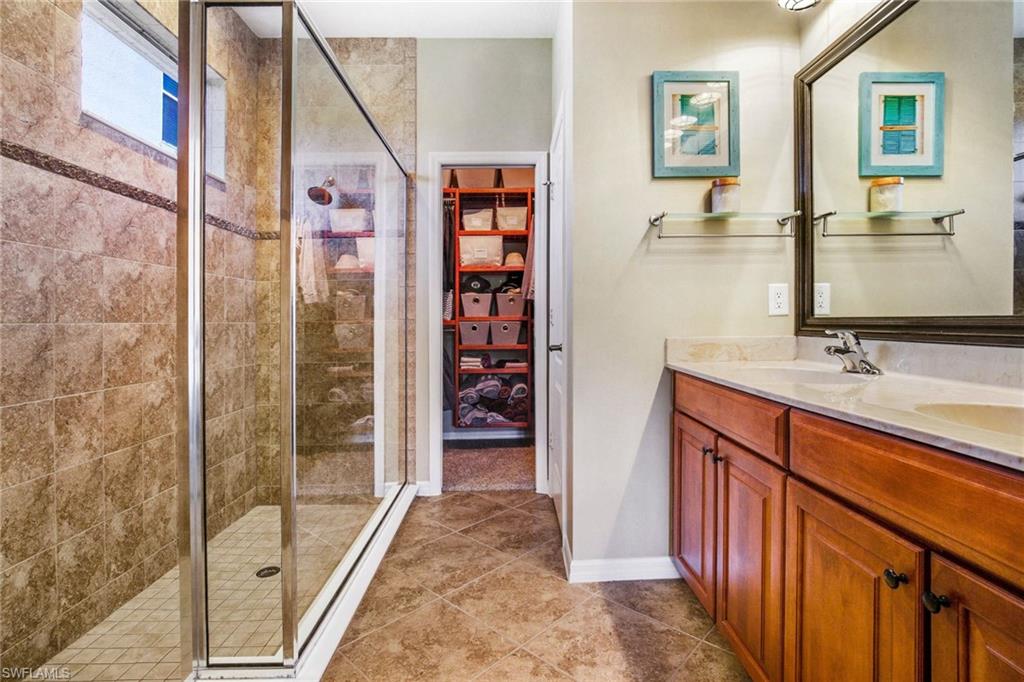 PROMENADE WEST - Residential