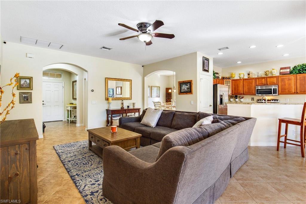 PROMENADE WEST - Residential