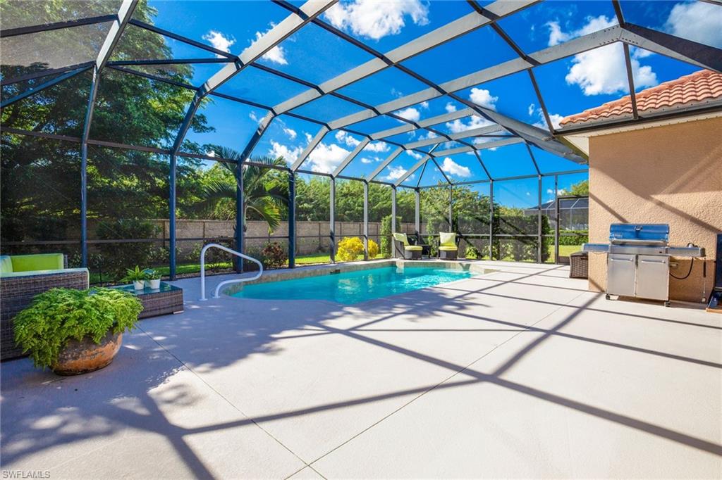 PROMENADE WEST - Residential