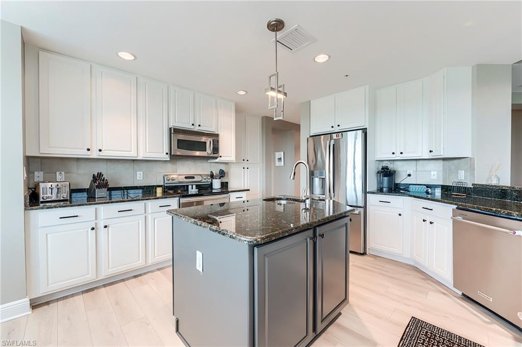 ESTERO BAYSIDE - Residential