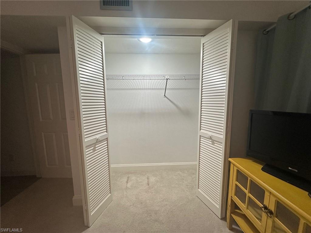 FOXMOOR - Residential Lease