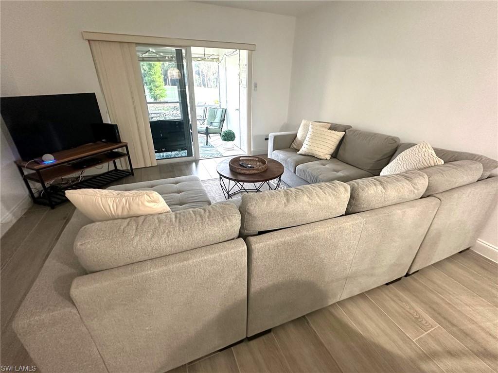 FOXMOOR - Residential Lease