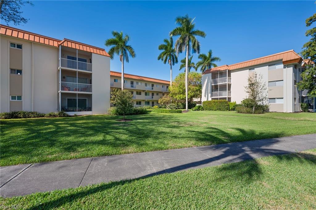 ELEVEN HUNDRED CLUB - Residential