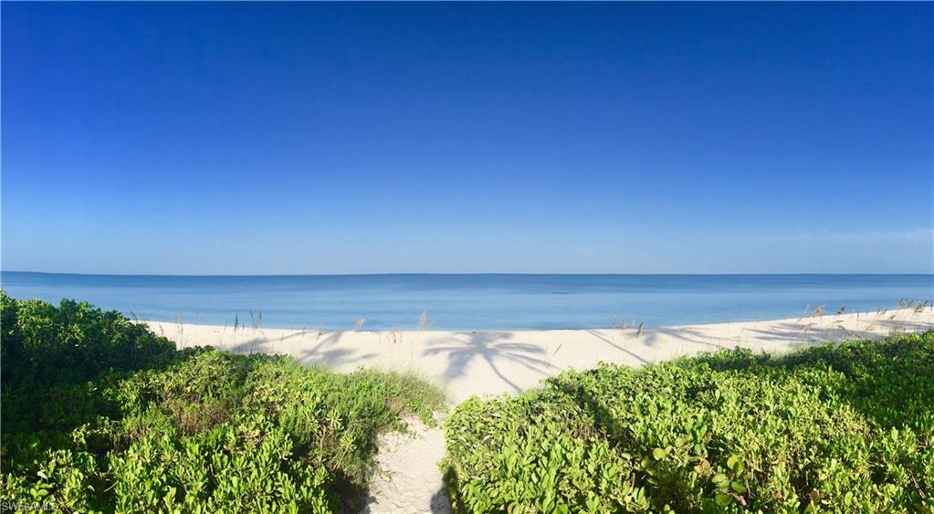 MOORINGS - Residential