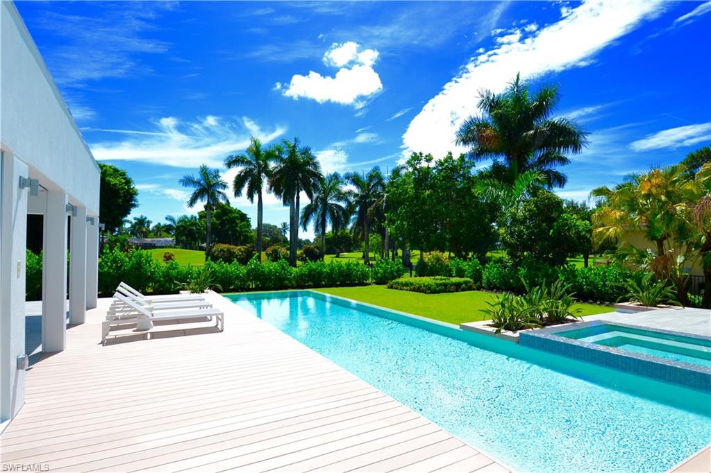 MOORINGS - Residential