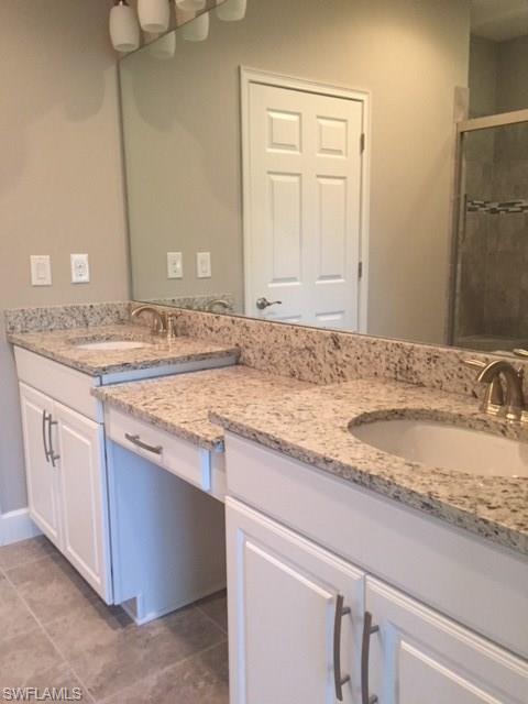 LUCAYA - Residential