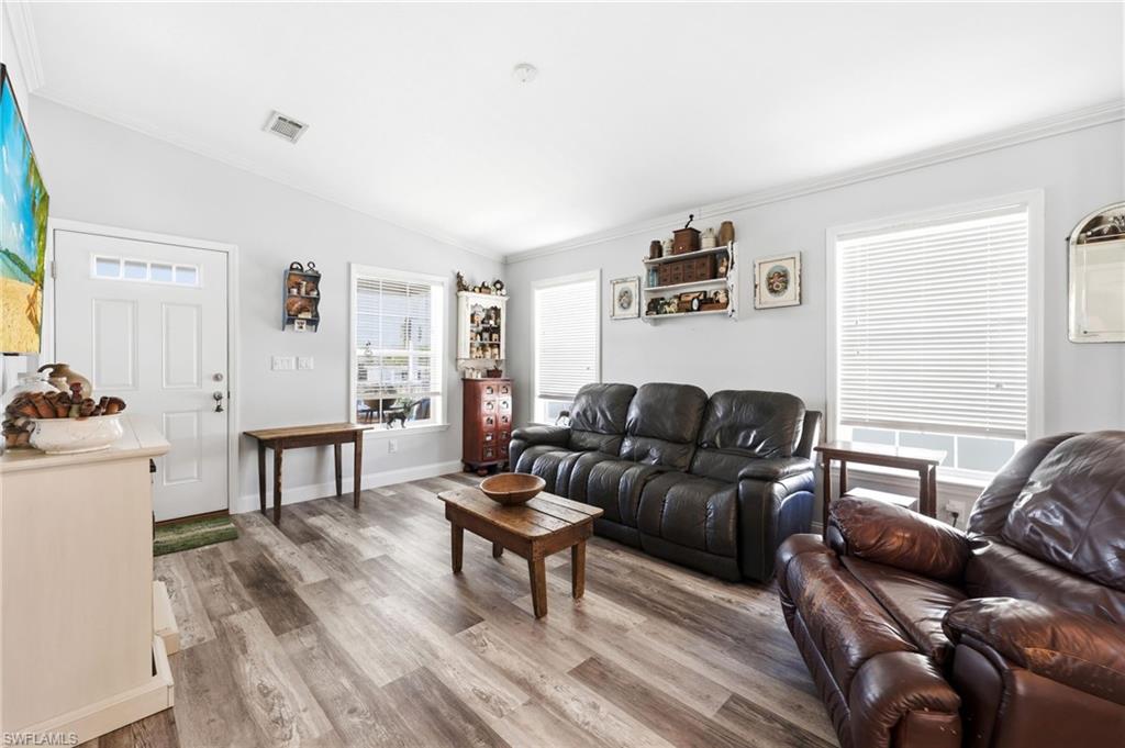 COTTAGE POINT UNREC - Residential