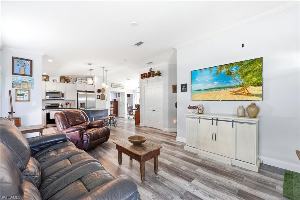 COTTAGE POINT UNREC - Residential