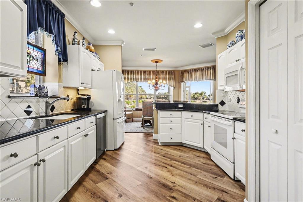 WEDGEWOOD - Residential