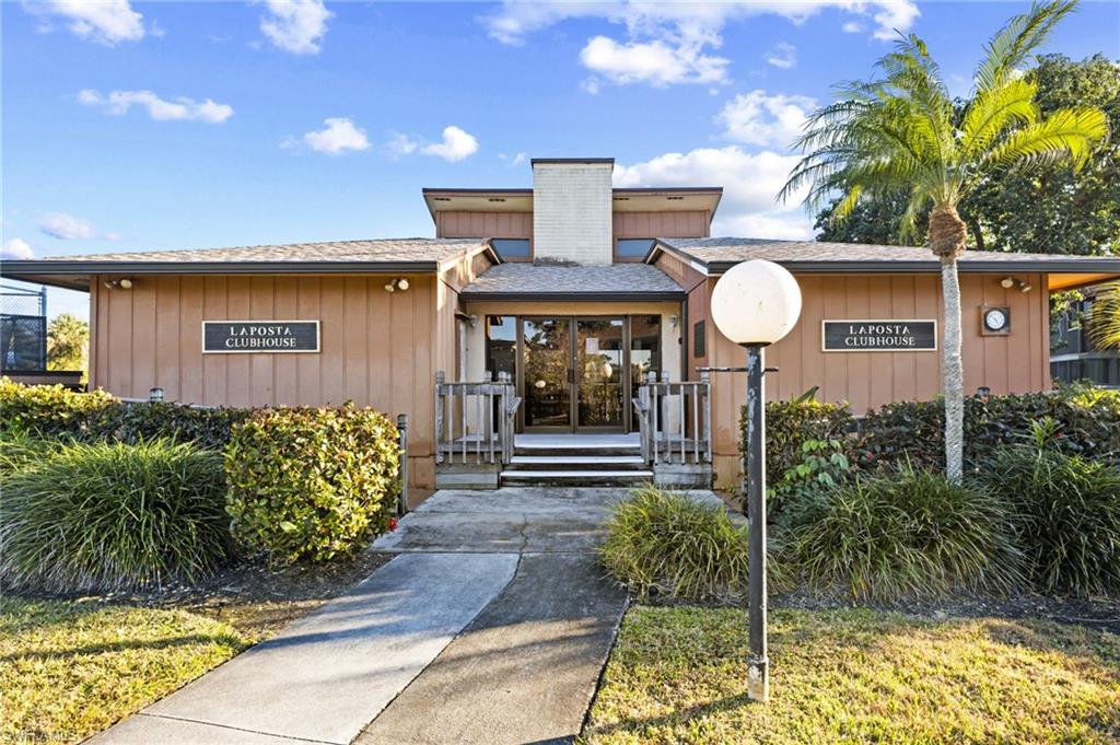 FOXMOOR LAKES - Residential