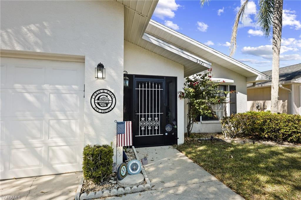 FOXMOOR LAKES - Residential