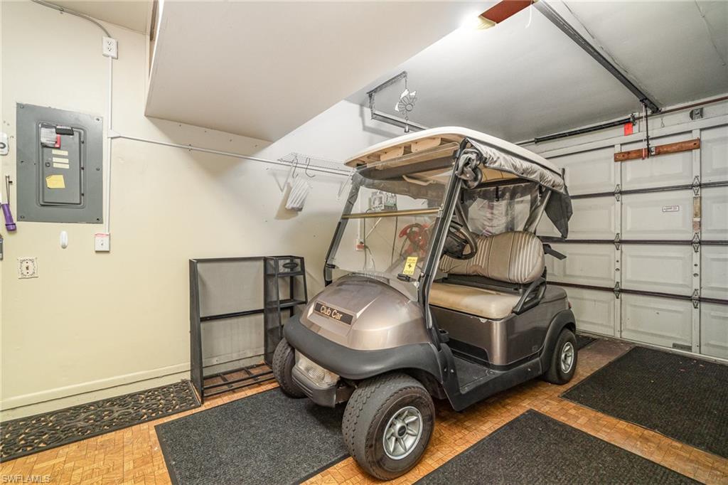 SEVEN LAKES - Residential