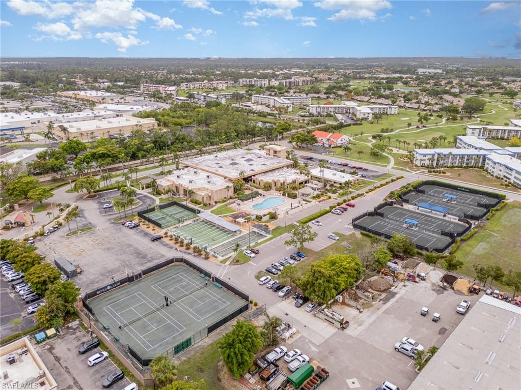 SEVEN LAKES - Residential