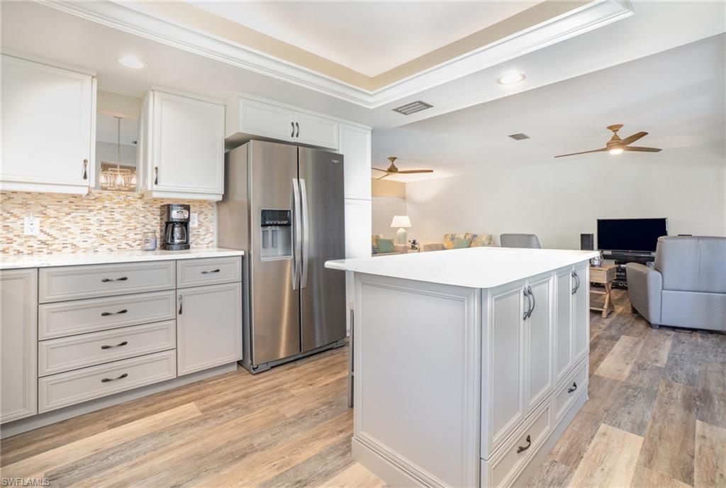 SEVEN LAKES - Residential