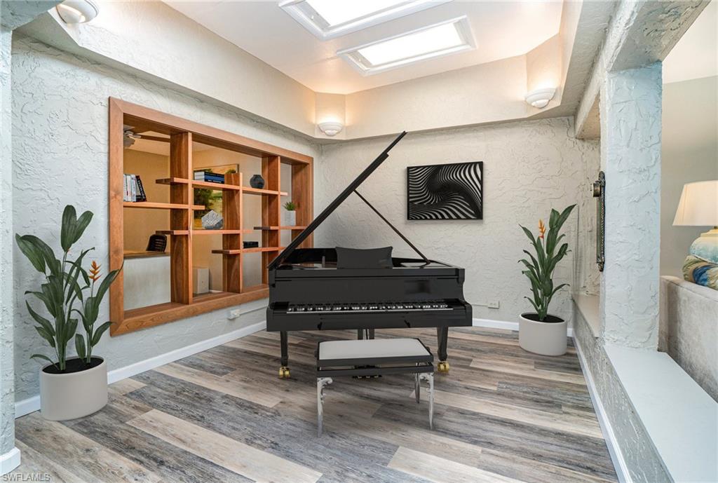 SEVEN LAKES - Residential