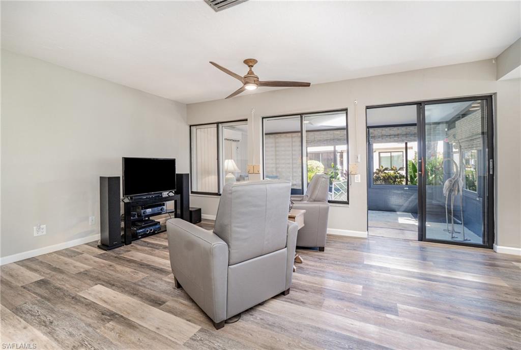 SEVEN LAKES - Residential