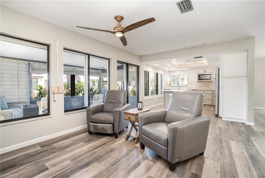 SEVEN LAKES - Residential