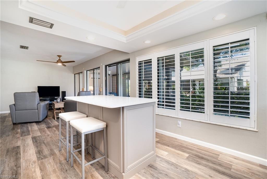 SEVEN LAKES - Residential