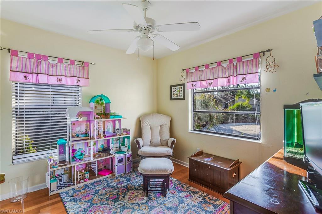 WILLOUGHBY ACRES - Residential