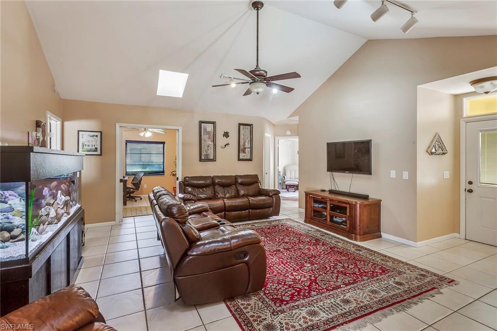 WILLOUGHBY ACRES - Residential