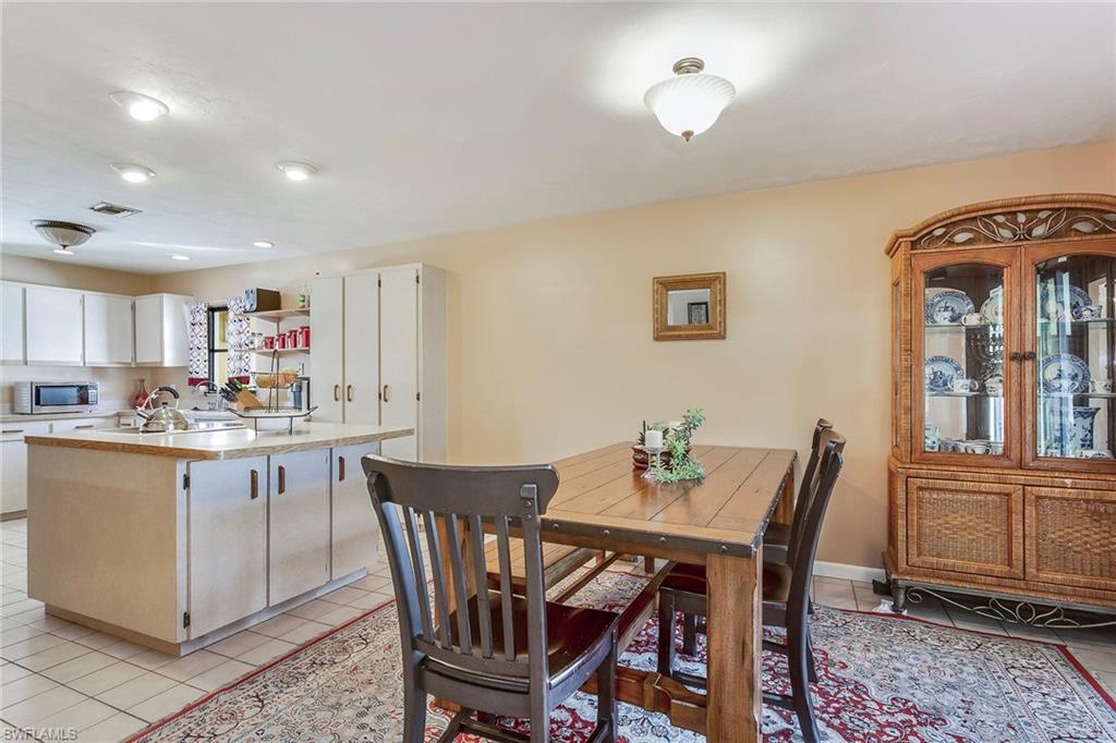 WILLOUGHBY ACRES - Residential