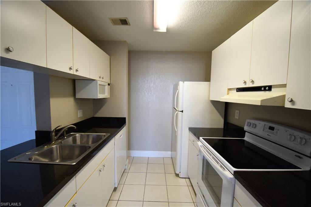 RENAISSANCE VILLAGE - Residential