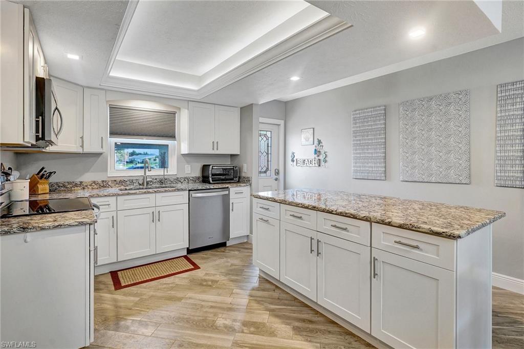 WIND SONG CONDO - Residential