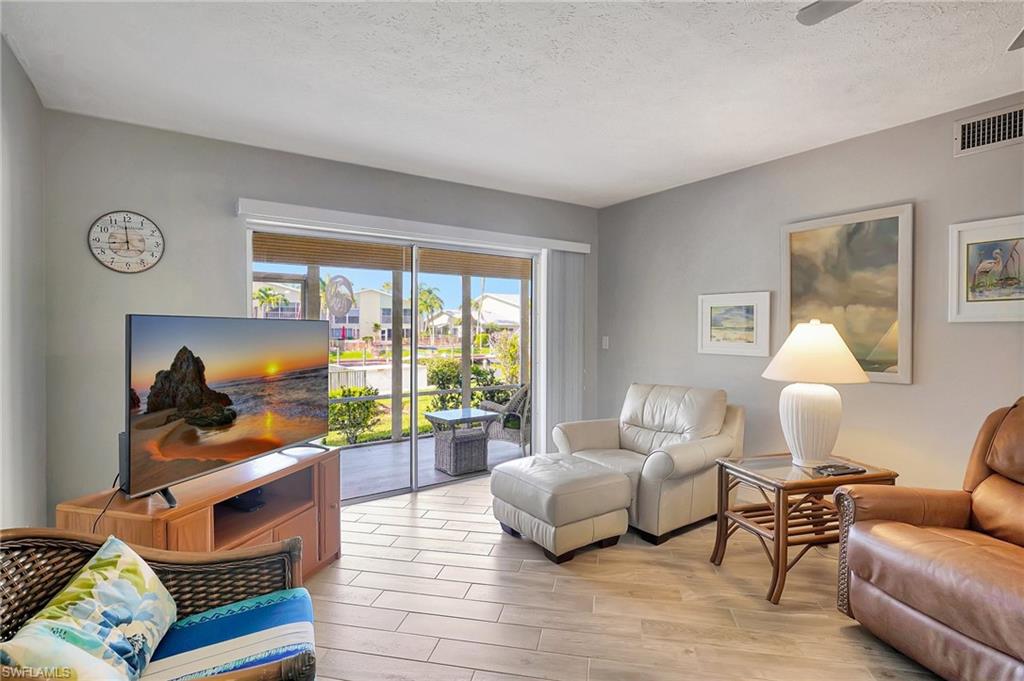 WIND SONG CONDO - Residential