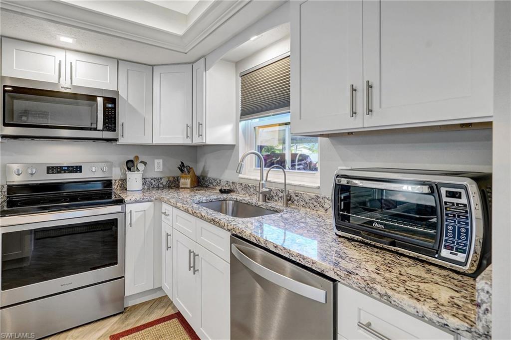 WIND SONG CONDO - Residential