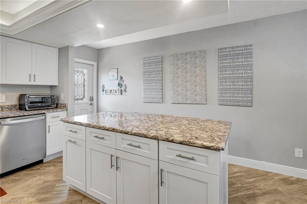 WIND SONG CONDO - Residential