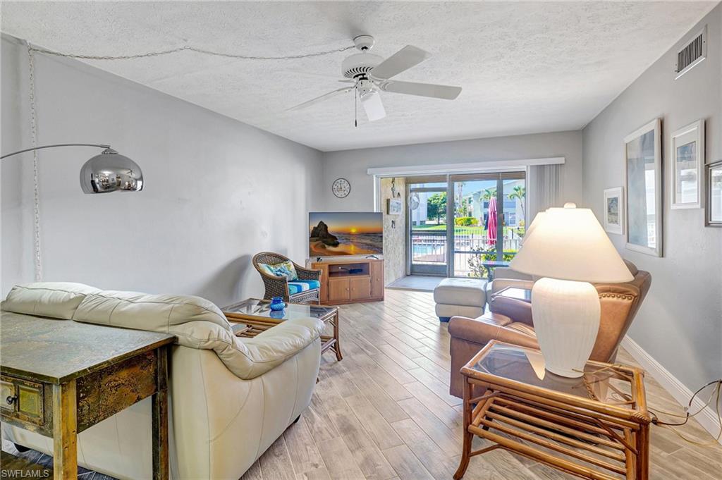 WIND SONG CONDO - Residential