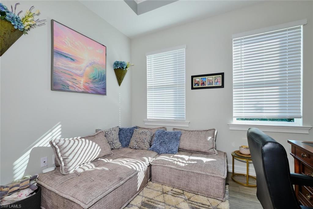 VENETIAN POINTE - Residential