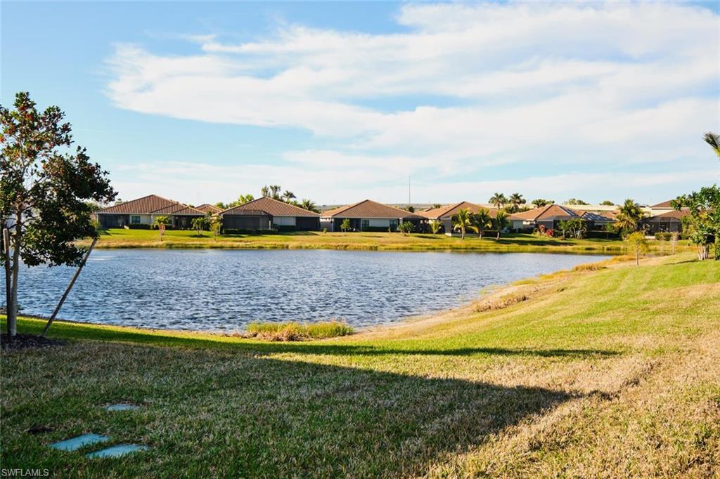 VENETIAN POINTE - Residential