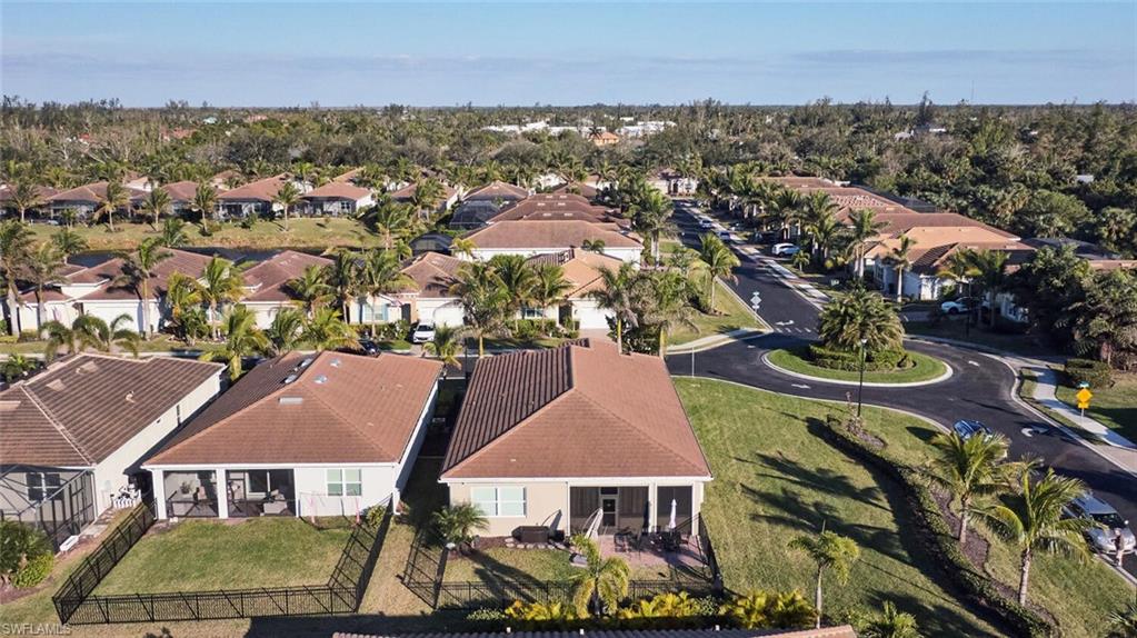 VENETIAN POINTE - Residential