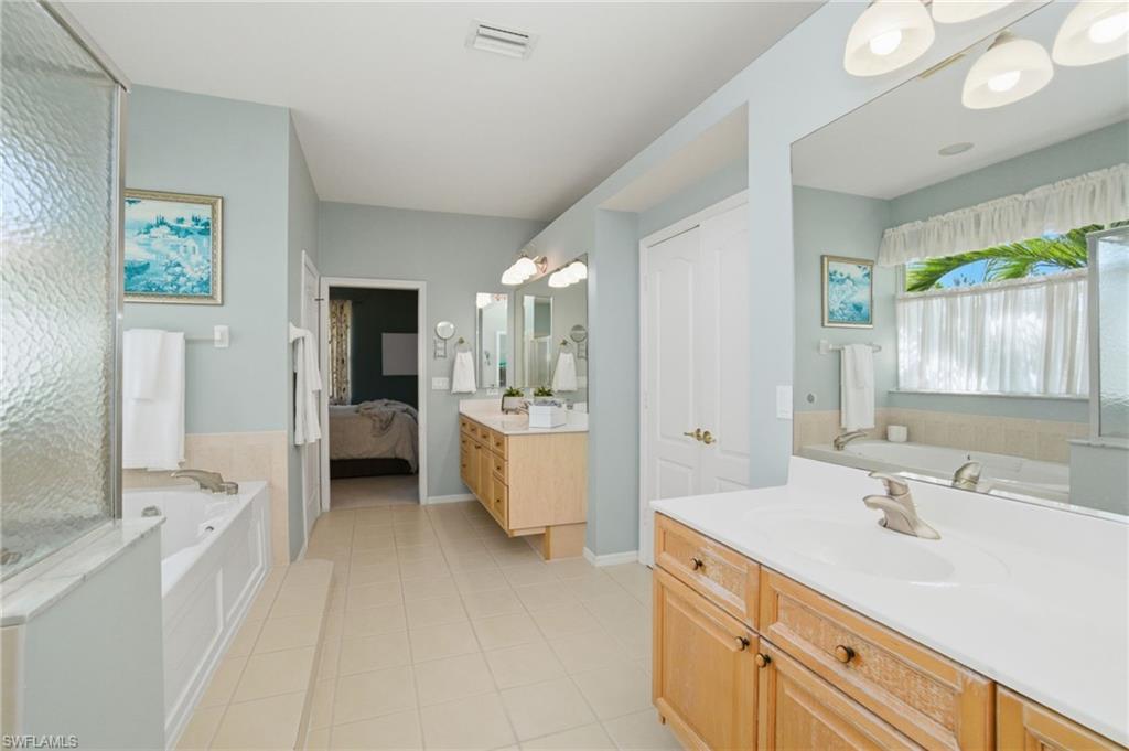 INDIGO LAKES - Residential