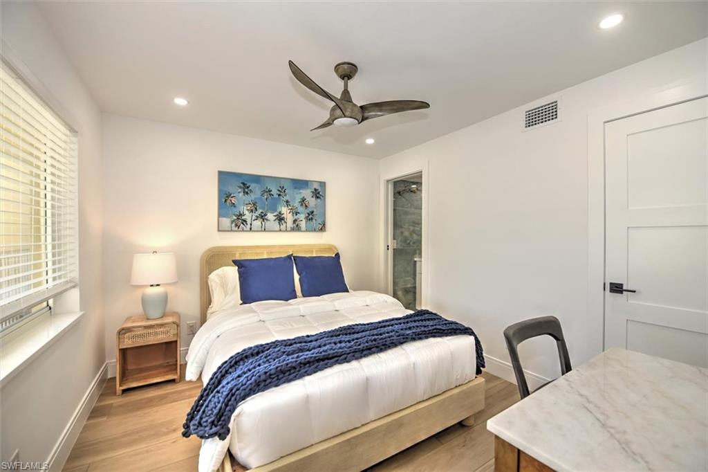 MARINA MANOR - Residential
