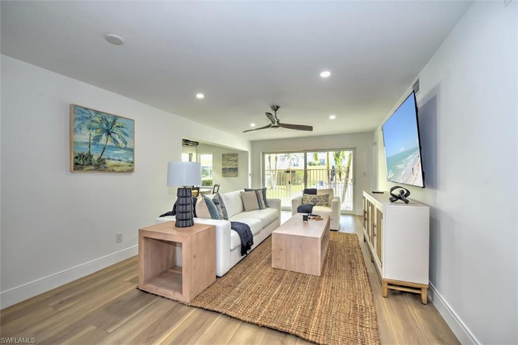 MARINA MANOR - Residential