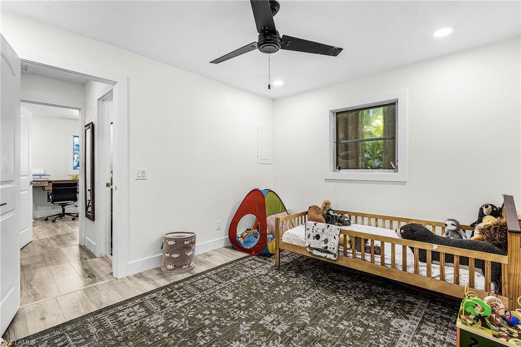 PINE ISLAND TROPICAL HOMESITES - Residential