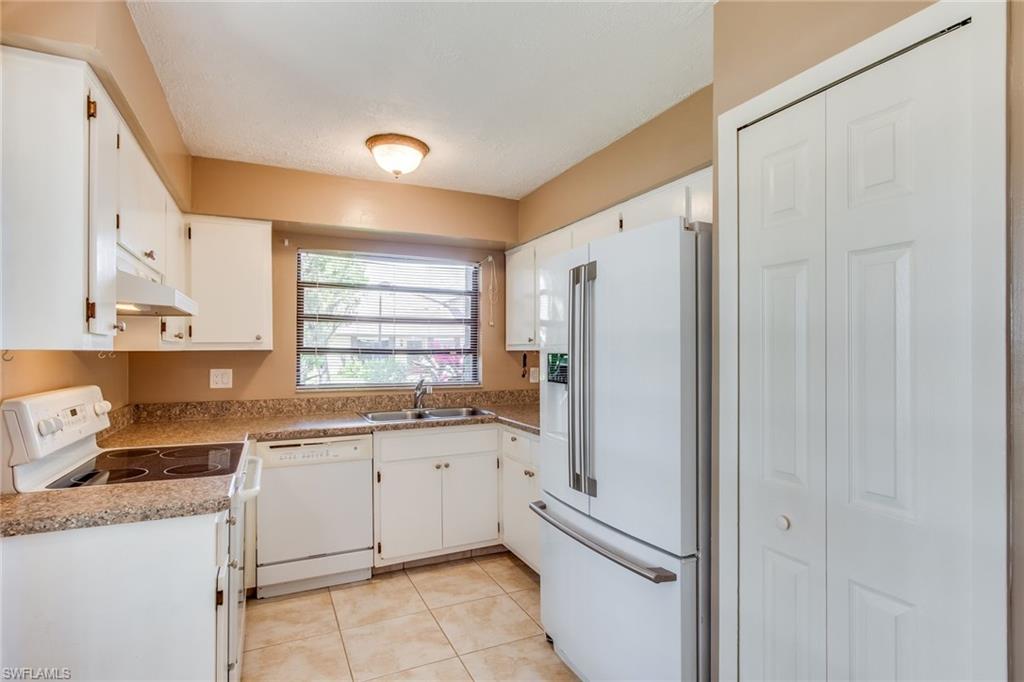 COURTYARDS OF CAPE CORAL NORTH - Residential