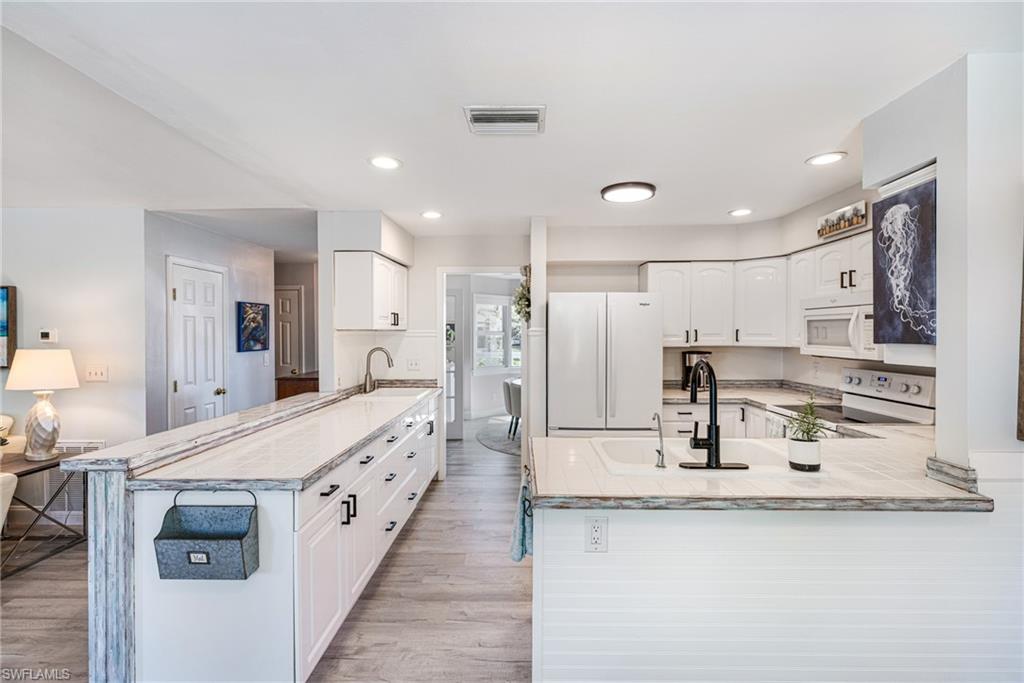 ESTERO RIVER HEIGHTS - Residential