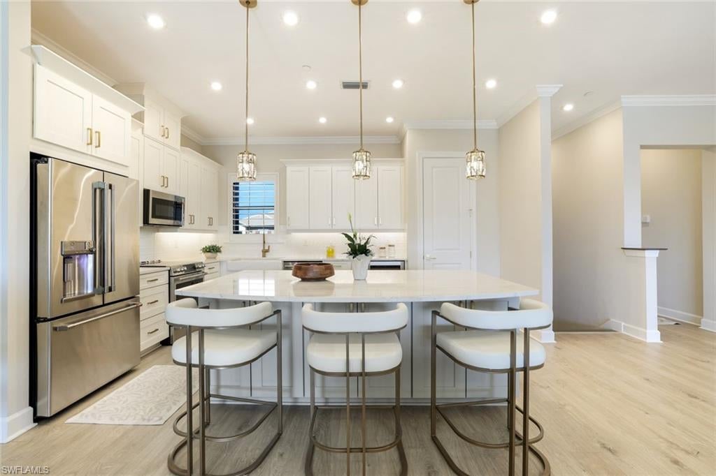 15336 Lucerna ST 203