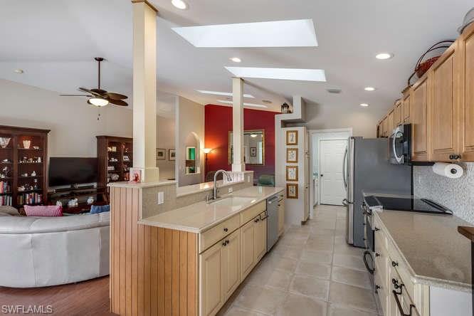 CROSS CREEK ESTATES - Residential