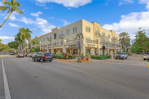 A home in NAPLES