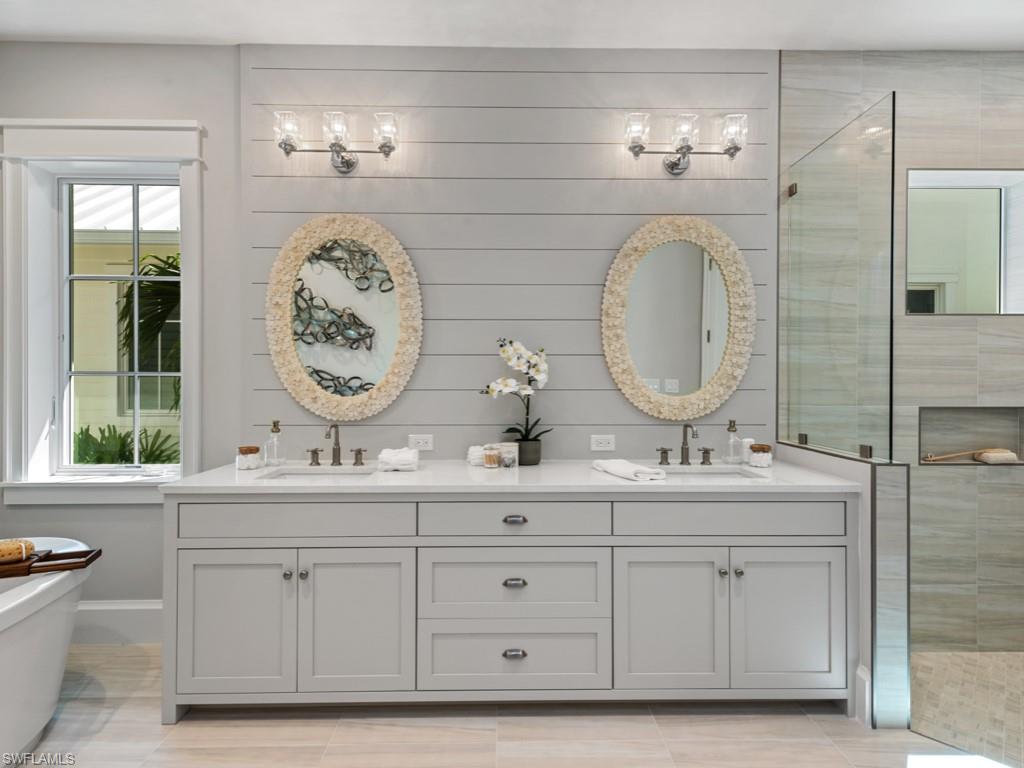 MANGROVE BAY - Residential