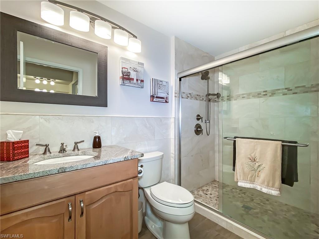 SEVEN LAKES - Residential