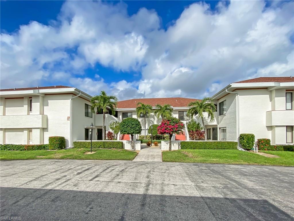 SEVEN LAKES - Residential