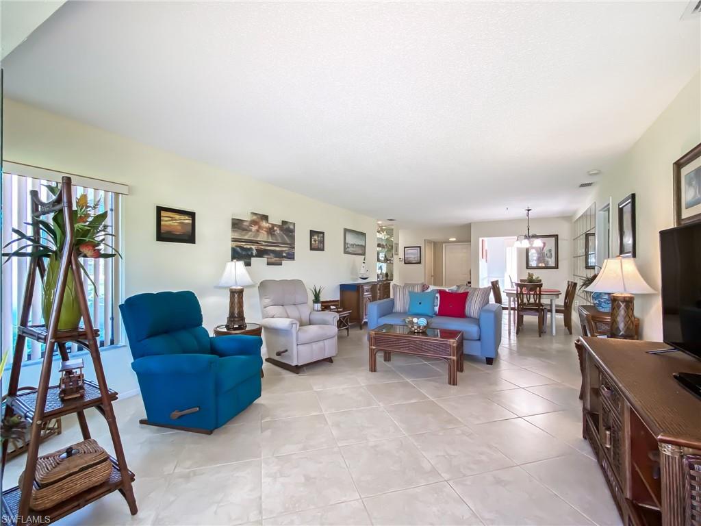 SEVEN LAKES - Residential