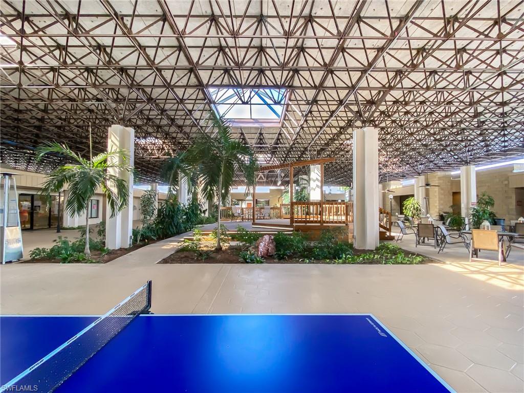 SEVEN LAKES - Residential