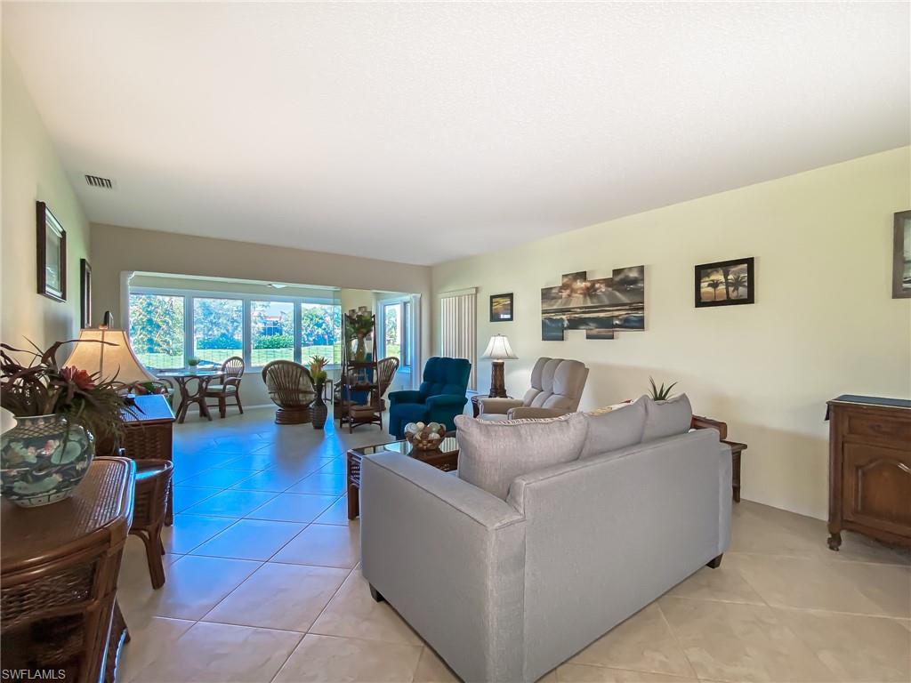 SEVEN LAKES - Residential