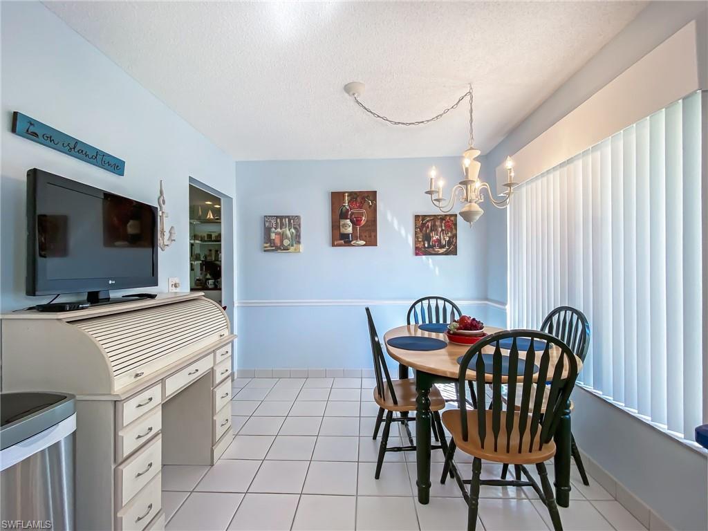 SEVEN LAKES - Residential